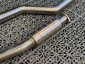 Высокопроизводительные высококачественные глушители из нержавеющей стали CGW выхлопные трубы для BMW F36 440i с наконечниками из углеродного волокна - Product Image 6