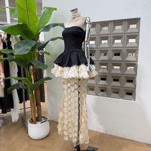 Abito Elegante con Scollo Profondo e Vita Stretta, Alta Qualità, Collezione 2026 - Product Image 3