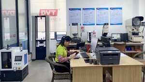 DVT <strong>Spring</strong> Manufacturer Customized Stainless Steel <strong>Compression</strong> <strong>Spring</strong> <strong>Valve</strong> <strong>Springs</strong> for Auto Engine