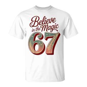 T-shirt de Noël « Believe In The Magic 67 » au design rétro - Product Image 1