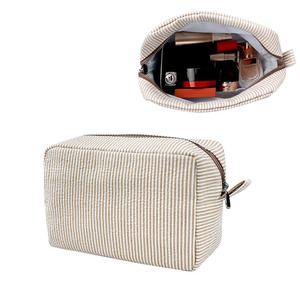 Borsa Cosmetica GALAXY per Donna, Custodia Quadrata per Trucchi con Chiusura a Cerniera, Motivo Candy, Manico Morbido, Materiale Seersucker - Product Image 1