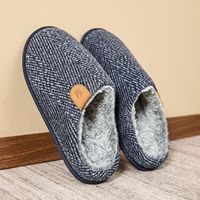 Chaussons d'intérieur/extérieur légers et confortables en mousse à mémoire de forme pour hommes 2025, avec la meilleure soutien de la voûte plantaire, antidérapants pour l'hiver