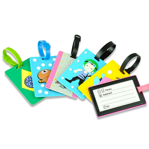 Étiquettes de bagages en PVC personnalisées en gros, imprimées en silicone avec logo de mariage, motif dessin animé, pour voyage - Product Image 3