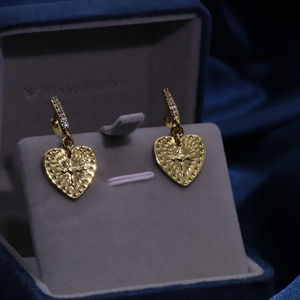 ต่างหูจี้รูปหัวใจแบบคลาสสิกสไตล์วินเทจสุดเก๋จาก Tianyu Gems  ทำจากทองเหลืองชุบทอง  สำหรับผู้หญิง - Product Image 1