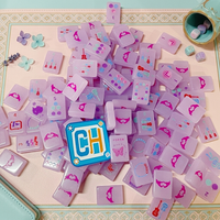 Nouvel ensemble de tuiles de mahjong de luxe avec faces translucides lilas, symboles numérotés et tuiles de mahjong artistiques Joker Art Fashion