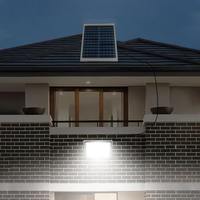 Projecteur solaire LED extérieur IP65 à prix d'usine, puissance personnalisable, panneau solaire