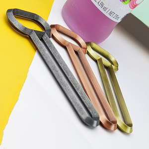 Accesorios Creativos de Cocina en 3D, Abridor de Botellas en Forma de Bucle, Abrebotellas de Cerveza - Product Image 2