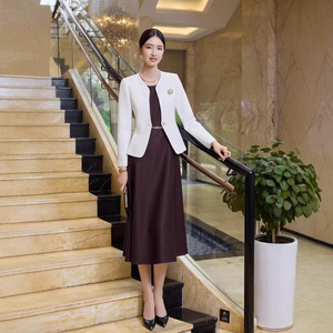 Women's Burgundy Suit <b>Set</b> Slim Fit Long Sleeve Professional Attire For Hotel Uniforms Solid Color Polyester No-Wrinkle Treatment - Product Image 4
