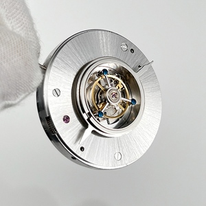Mouvement de montre mécanique automatique à remontage manuel avec tourbillon central, gravure de motif de cadran brossé effet rayon de soleil, personnalisable OEM - Product Image 3