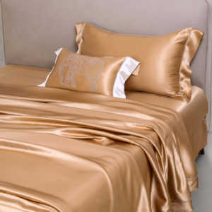 4 pièces draps <span class=keywords><strong>de</strong></span> <span class=keywords><strong>lit</strong></span> en soie Pure, <span class=keywords><strong>drap</strong></span>-housse en soie <span class=keywords><strong>de</strong></span> mûrier King Size 100% draps <span class=keywords><strong>de</strong></span> <span class=keywords><strong>lit</strong></span> en soie <span class=keywords><strong>pour</strong></span> voyage - Product Image 3