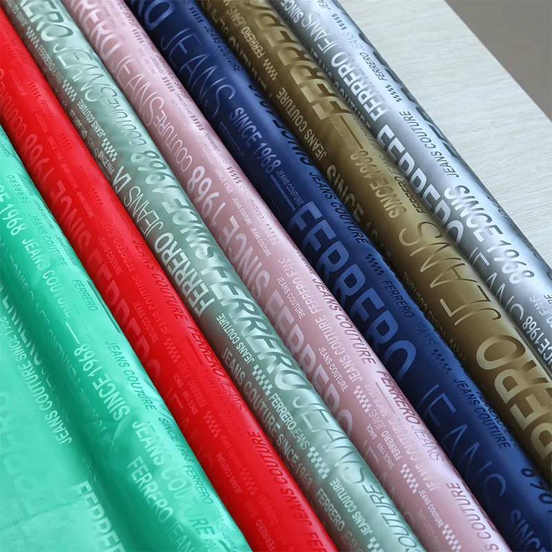 Abbigliamento personalizzato in tessuto 100% tessuto di design in poliestere più venduto per piumino