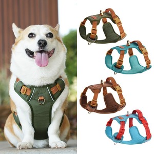 Harnais pour animaux de compagnie avec doublure en maille respirante, taille moyenne, sangle de poitrine de style rétro - Product Image 2