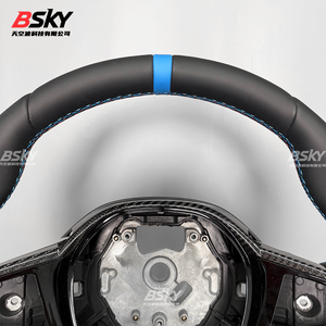 Cubierta de Carbono para Volante Estilo CS Compatible con <span class=keywords><strong>BMW</strong></span> G80 G82 G20 G30 F80 F82 F87 F12 F86 F33 F85 F30 F10 M2 M3 M4 M6 - Product Image 4