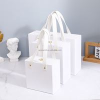 Boîte d'emballage rigide de haute qualité personnalisée, boîte cadeau en papier rose de luxe, logo imprimé pour votre marque, emballage de vêtements