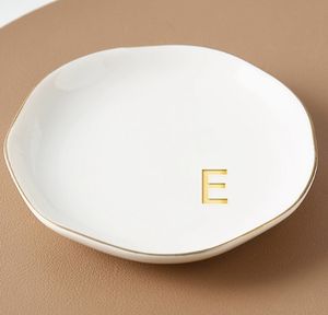 11*11*2 см белый фарфор нерегулярные английские буквы держатель для ювелирных изделий блюдо керамическое кольцо лоток безделушку тарелка для декора коробка для хранения - Product Image 6