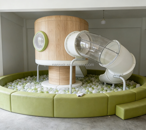 Équipement de terrain de jeu intérieur géométrique naturel, maison pour enfants, tunnel, fosse <span class=keywords><strong>à</strong></span> balles ronde, toboggan rotatif, jeux doux pour café de jeux, garderie, centre commercial - Product Image 1