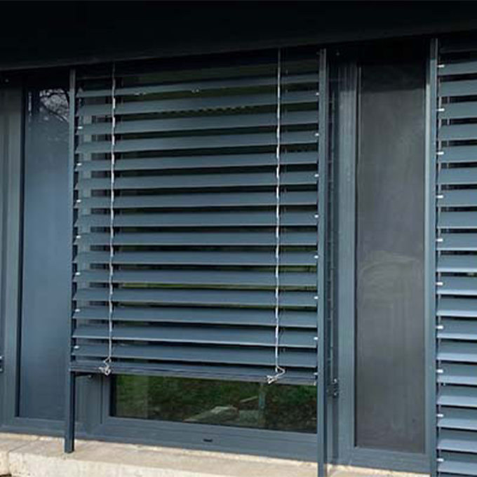 Outdoor Aluminum Blinds Electric Adjustable Slat Sun Shade UV Protection Exterior Window Blind For Villa Project Supply