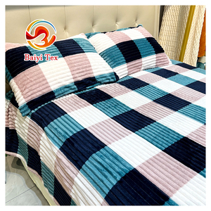 Juego de mantas cálidas suaves a cuadros con estampado personalizado, textiles para el hogar, juego de sábanas, sábanas con patrones de rayas de franela Coral - Product Image 1