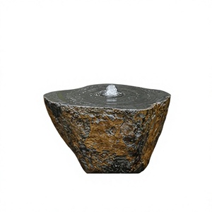 Fontaine en pierre de basalte naturel sur mesure avec un design moderne pour une utilisation en extérieur - Product Image 1
