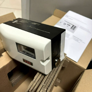   V18345-1010551001 ตัวควบคุมตำแหน่งวาล์วแบบ Double Acting Fail-Freeze Smart พร้อมสัญญาณตอบกลับ 4-20mA และได้รับการรับรอง IECEx Ex ib สำหรับพื้นที่อันตราย - Product Image 1