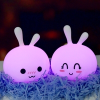 Lampe LED USB tactile rechargeable en silicone souple pour bébé, petite veilleuse de chevet pour chambre d'enfant, cadeau idéal