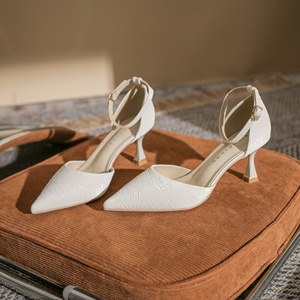 Zapatos de tacón para mujer para fiesta de boda, de gamuza, satén, PU, con puntera de diamantes de imitación, ligeros, antiolor, para exteriores, invierno, club, sin cordones - Product Image 1