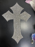 Croix en strass de 45 cm cousue à la main pour costume homme, grande taille, tendance 2026