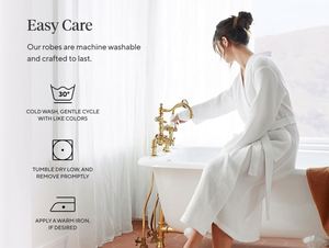 Peignoir de bain d'hôtel personnalisé blanc en coton gaufré respirant, ensemble de pantoufles 100% coton unisexe avec logo - Product Image 4