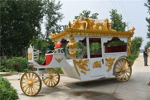 Carruaje de Caballos Eléctrico para Bodas OEM, Color Dorado, Carruaje de Caballos con Escultura Real en Oferta - Product Image 2