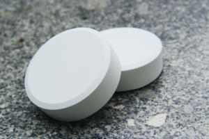 Comprimés de <span class=keywords><strong>chlore</strong></span> longue durée H0204, 3 pouces, emballage robuste, pressés à froid - Product Image 3