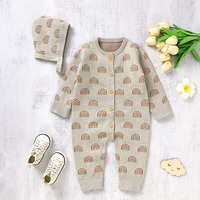 Gebreide romper voor pasgeborenen, regenboogkleurig, zacht katoen, jacquard gebreid, houten knopen aan de voorkant voor snelle luiertjeswissels, gebreide babykleding, babyjumpsuit