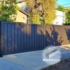 Giardino esterno da 6 piedi con vista chiara perimetrale con venature del legno recinzioni design moderno per la casa in metallo verticale per la privacy di recinzione in alluminio