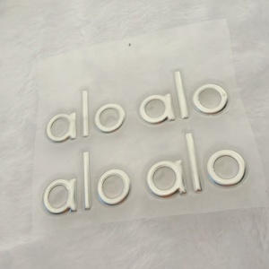 Etiqueta de Cuentas de Goma Lavables Personalizadas, Parche de Goma Termoadhesivo 3D de Alta Calidad, Logotipo Impermeable y Suave para Camisetas - Product Image 4