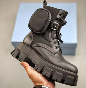 Chaussures de créateur, bottes imperméables luxueuses, bottes en cuir chaudes pour femmes, automne et hiver, vente en gros, bottes hautes pour femmes - Product Image 1