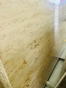 Dalle de travertin beige clair naturel, texture poreuse beige crème classique, pour revêtement mural intérieur, sol, plan de travail, extérieur - Product Image 3