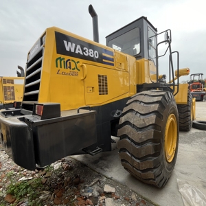 Cargadora de Ruedas Usada KOMATSU WA600 WA320 WA380 Original a Bajo Precio, Cargadora de Ruedas Usada Komatsu WA380-3 en Buen Estado, Japón - Product Image 2