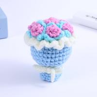 Fashion liontin tas aksesoris gantung pesona kustom Mini tangan rajutan bunga buket Crochet gantungan kunci buatan tangan