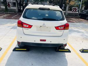 <span class=keywords><strong>Mitsubishi</strong></span> X-Trail <span class=keywords><strong>ASX</strong></span> 2.0L 5 porte 5 posti del 2013, usato, per famiglia e pendolarismo, guida a sinistra - Product Image 5