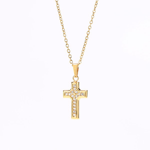 <span class=keywords><strong>Collier</strong></span> avec pendentif croix miniature en acier inoxydable 316L plaqué PVD 18K avec CZ 5A - Product Image 5