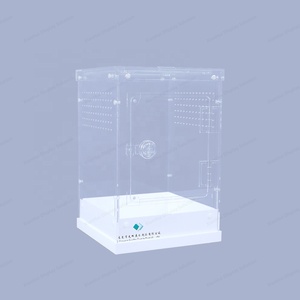 Teca Espositiva Portatile e Robusta in Acrilico per Rettili e Lucertole, Personalizzabile per Negozi di Animali - Product Image 3