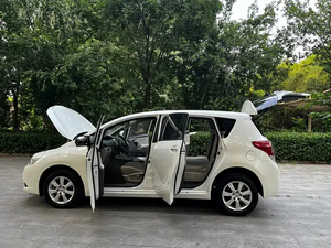 Voitures d'occasion très demandées : Toyota EZ 2014 180E CVT, monospace familial 7 places durable, pour l'exportation en gros de véhicules d'occasion à bas prix. - Product Image 2