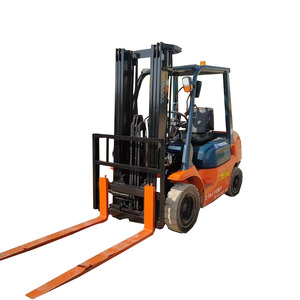 รถยกเครื่องยนต์ดีเซลมือสอง Toyota 30รถยกมือสองสภาพการทำงานดีเครื่องยนต์ดีเซลมือสอง Heli/tcm/<span class=keywords><strong>komatsu</strong></span> /linde/ Toyota 30 <span class=keywords><strong>50</strong></span> 70 - Product Image 1