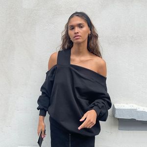 Vente en gros de hauts à épaules dénudées personnalisés, style décontracté, couleur unie, col irrégulier, sweat-shirt à capuche, styles automne et hiver - Product Image 1