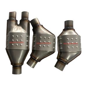 Suku Cadang Knalpot Mobil Konverter Katalitik Universal <span class=keywords><strong>2</strong></span> Inti <span class=keywords><strong>3</strong></span> Inti 200 Sel Substrat Metalik - Product Image 6