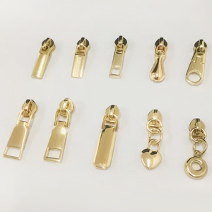 Placage personnalisé or 3 # curseurs de fermeture à glissière en métal forme personnalisée extracteur de tête de fermeture à glissière pour sac - Product Image 6