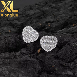 Pendientes de Moda con Forma de Corazón, Oro, Circonita Cúbica Baguette, Joyería Hip Hop para Hombre y Mujer, el Mejor Regalo - Product Image 6