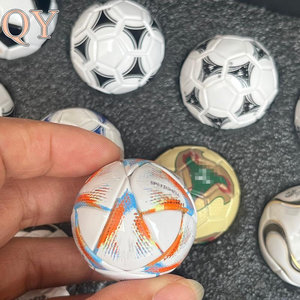 QY Soccer Championship Coffret Cadeau Football Porte-clés Voiture Ornement Fan Souvenirs Sport Collection Coffret Cadeau - Product Image 1