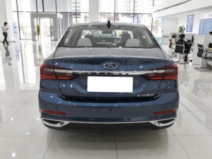 El <span class=keywords><strong>Ford</strong></span> <span class=keywords><strong>Focus</strong></span> 1.5L Automático Edición Diamante 2021 es un Sedán Compacto Producido por Changan <span class=keywords><strong>Ford</strong></span>. - Product Image 4