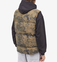 Haute qualité hommes vers le bas rembourrage gilet impression broderie hommes extérieur camouflage impression vêtements d'extérieur bouffant gilet col montant