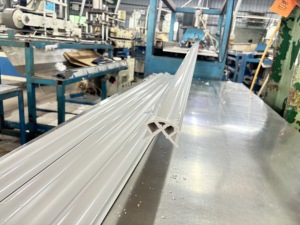 Garniture de profil d'angle en plastique ABS Arc pour armoire de meubles R18/35/50/80/100 rayon 15/18mm panneau 2.8 mètres <span class=keywords><strong>PVC</strong></span> PS PC PMMA PPO - Product Image 4